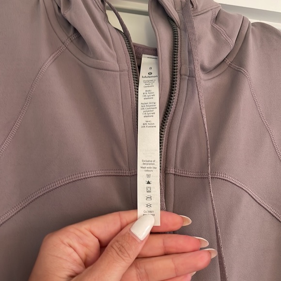 Lululemon zip up - Picture 6 of 6